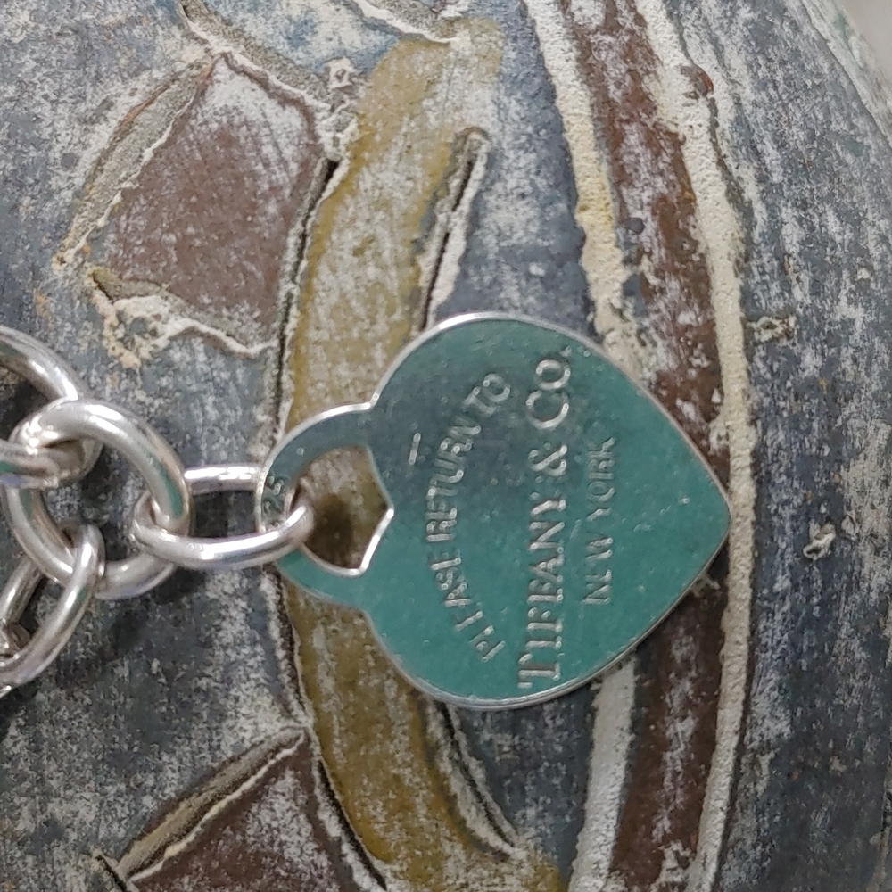 Bracelet (Authentic)